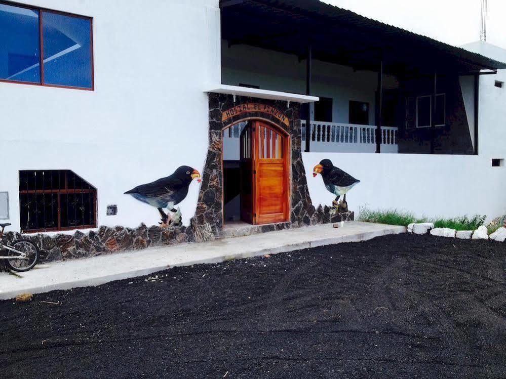 Hostal El Pinzon Puerto Ayora  Exterior photo